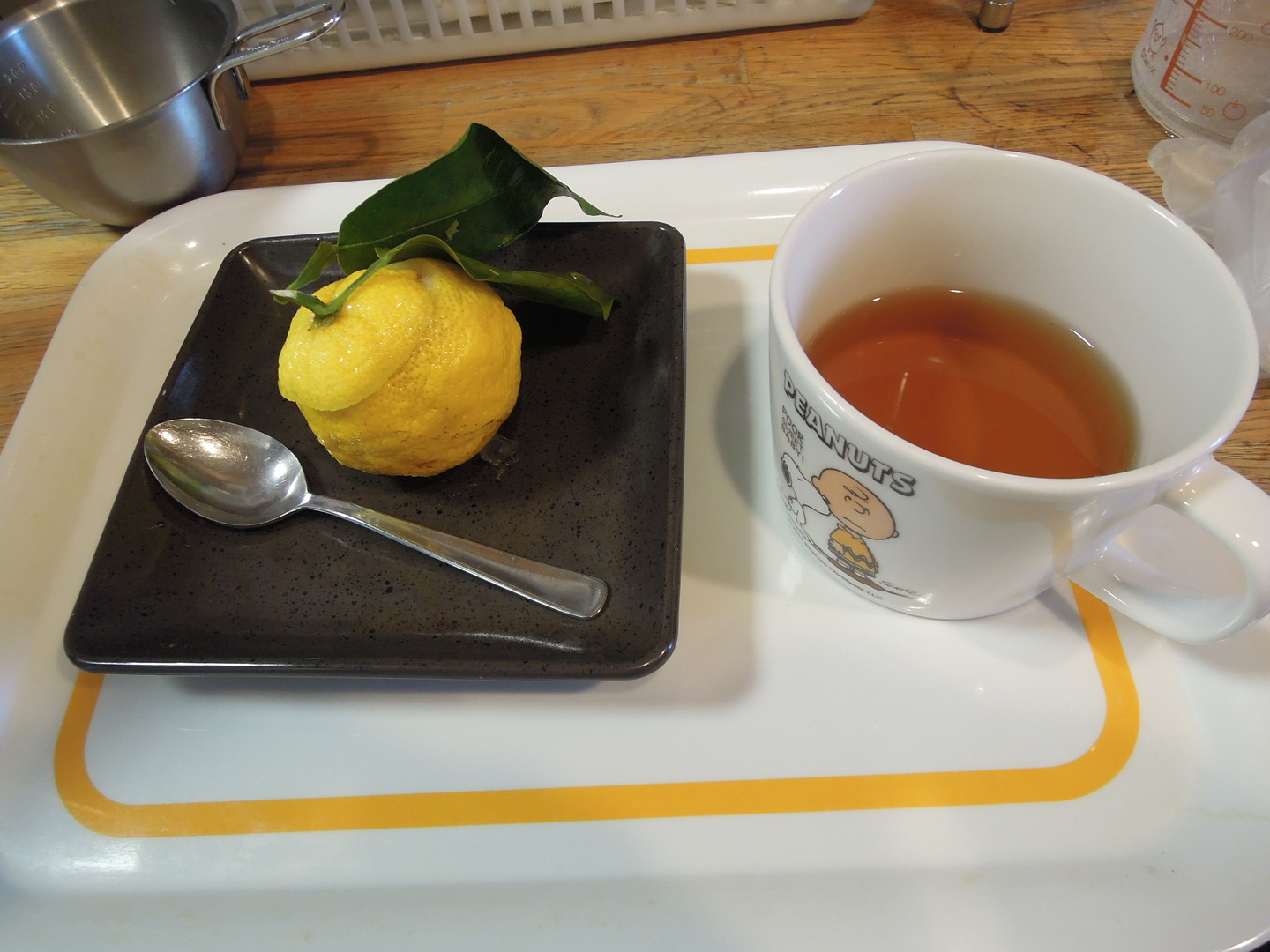 ➂シチューとゆずゼリーを作りました。ゆずはホームの庭で収穫し、今年は豊作でゆず茶やジャムも楽しめました。