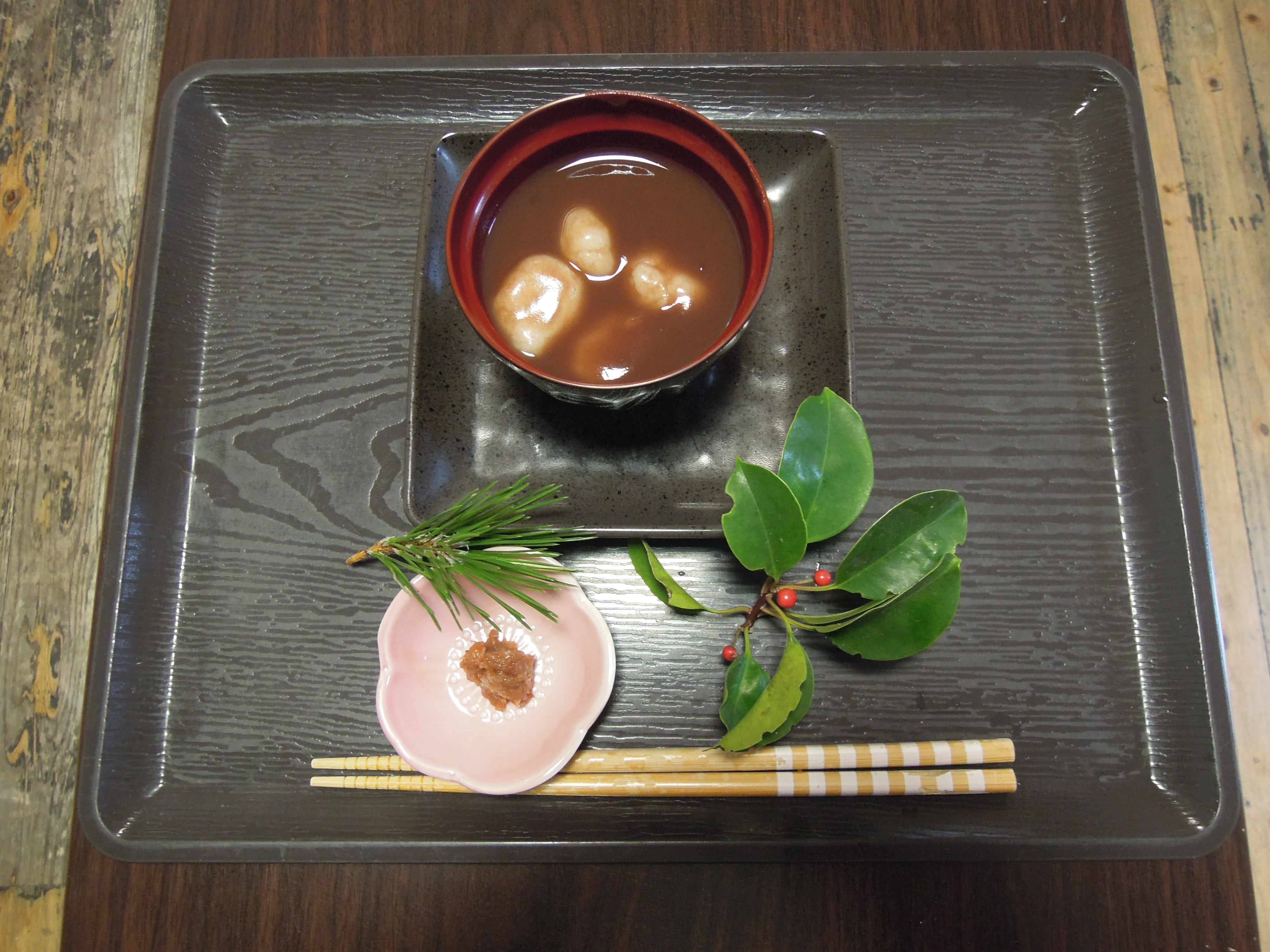 ➀お正月に白玉粉を使っておしるこを作りました。